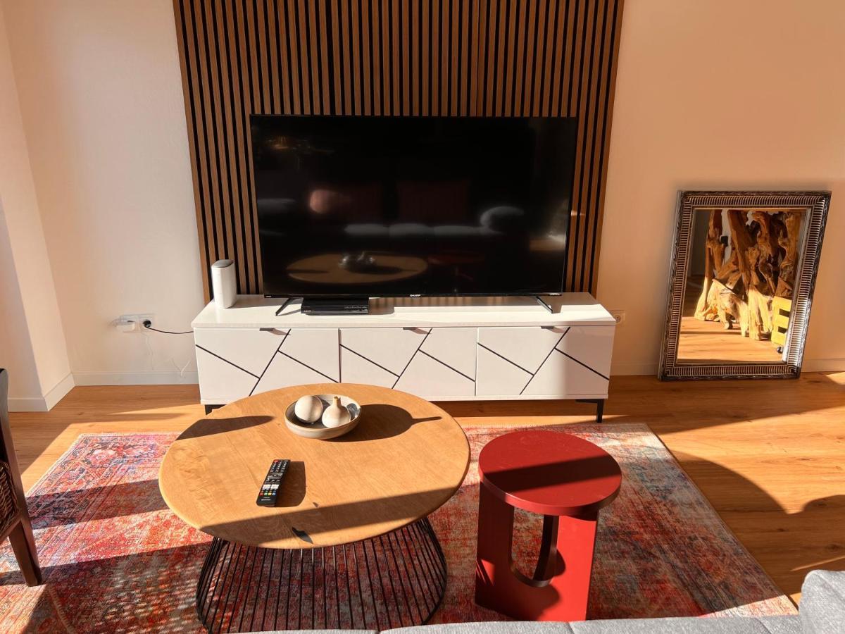 Ferienwohnung Imzaro: Erdgeschoss, 2 Schlafzimmer Plus Schlafsofa, Eigener Eingang, Grosse Terrasse Mit Garten! Шпитталь-ан-дер-Драу Экстерьер фото